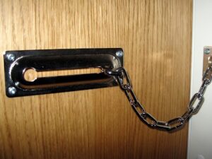Read more about the article Chain locks are a good option